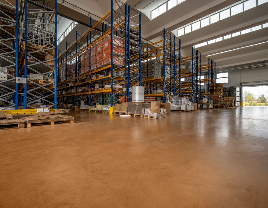 colored concrete floor for warehouses and logistics - Ferrowine Castelfranco V.to