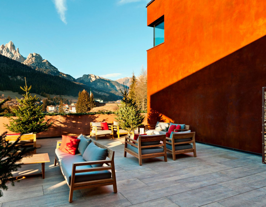 Oxydecor®, Corten effect vertical coating. Val di Fassa, Italy. Project: Mariela Goncalves